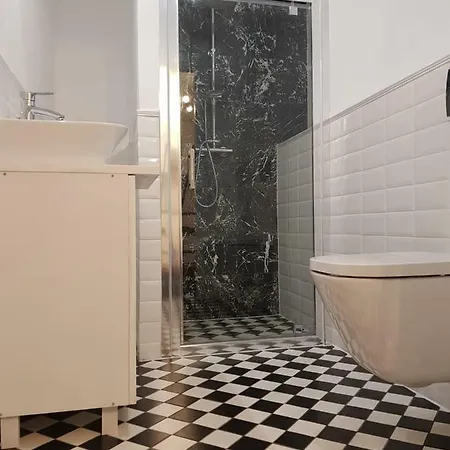 Strzelecka بوزنان