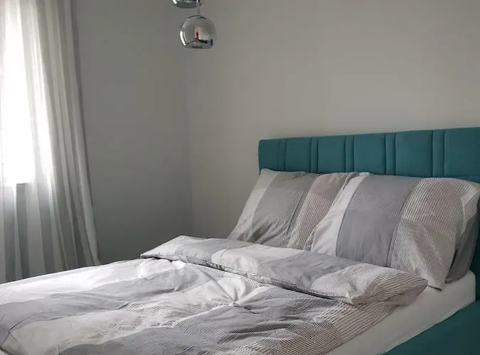 Strzelecka Apartment *